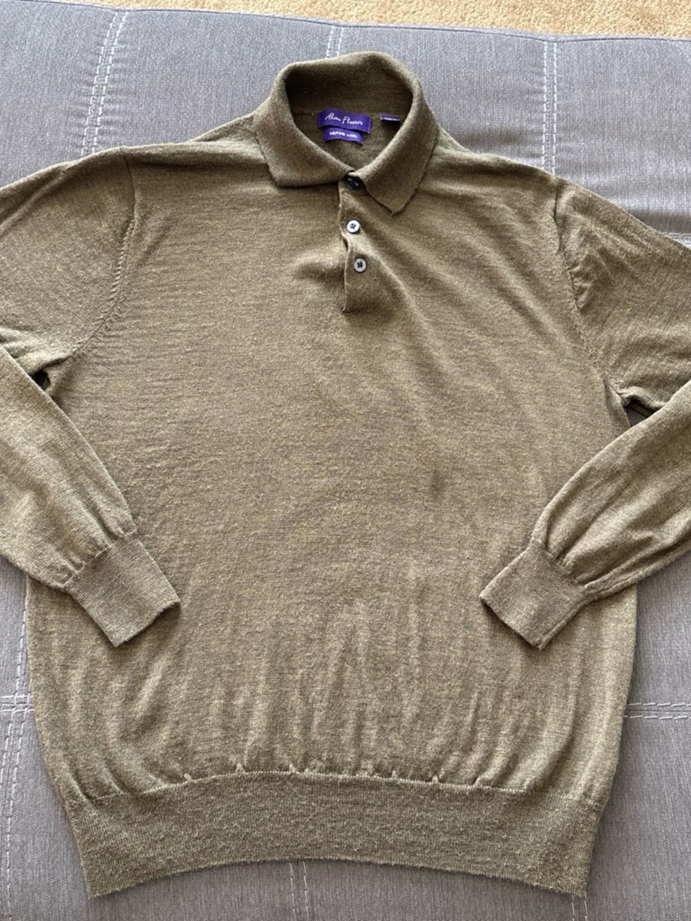 Alan Flusser 100%% wool Olive Green Long-Sleeve Polo. L